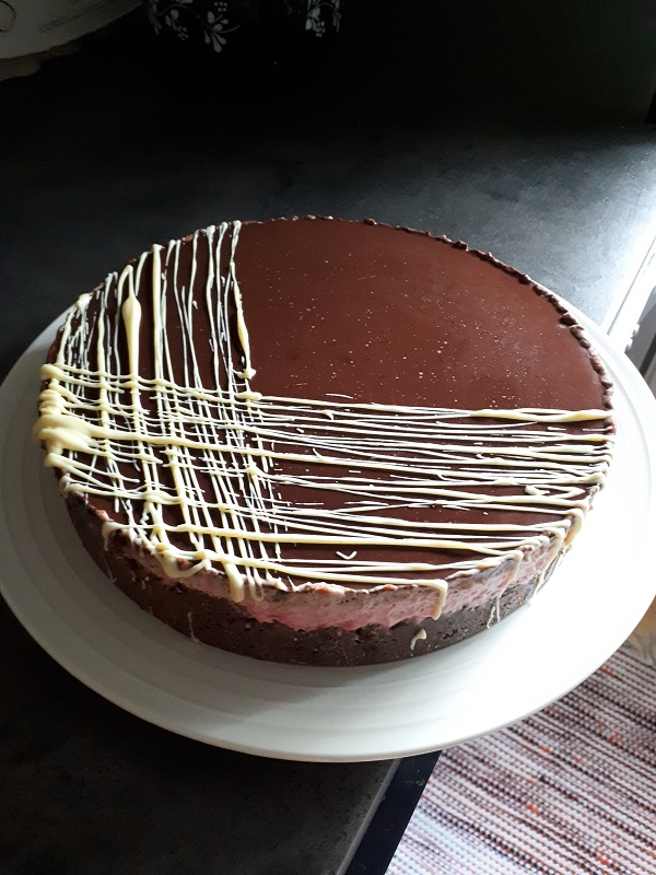 https://media.kinuskikissa.fi/uploads/kinuskit/20180719_061936.jpg