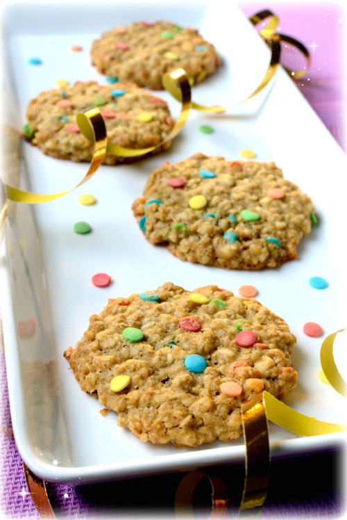 https://media.kinuskikissa.fi/uploads/kinuskit/canelia/funfetti-cookies.jpg