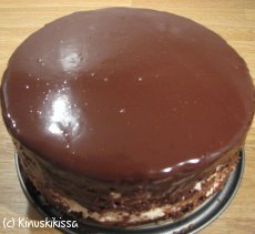 https://media.kinuskikissa.fi/uploads/sini/2008/01/suklaaganache11.JPG