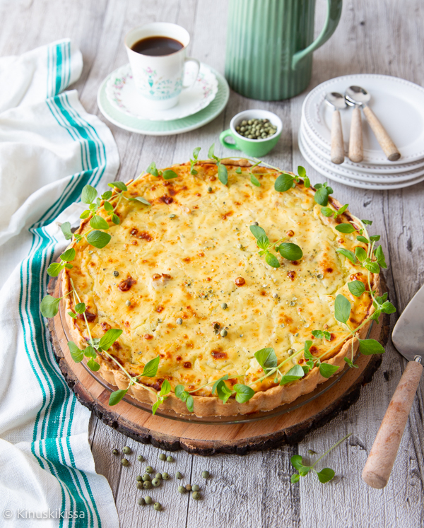 https://media.kinuskikissa.fi/uploads/sini/2008/07/juustoinen-tonnikalapiirakka.jpg
