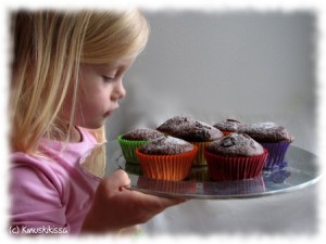 https://media.kinuskikissa.fi/uploads/sini/2011/03/suklaamuffinssit1-300x225.jpg