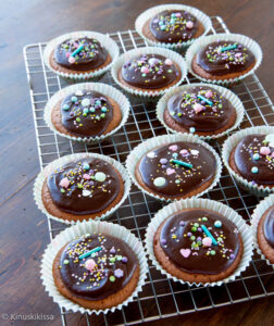 https://media.kinuskikissa.fi/uploads/sini/2011/05/mokkapalamuffinssit-5-252x300.jpg