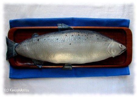 https://media.kinuskikissa.fi/uploads/sini/2011/11/kalakakku1.jpg