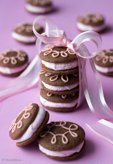 https://media.kinuskikissa.fi/uploads/sini/2013/02/whoopies2-1.jpg