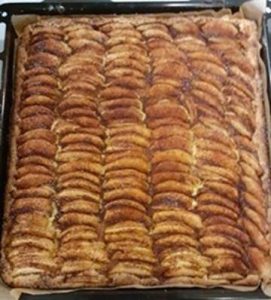 https://media.kinuskikissa.fi/uploads/sini/2016/10/20260606_183614-271x300.jpg