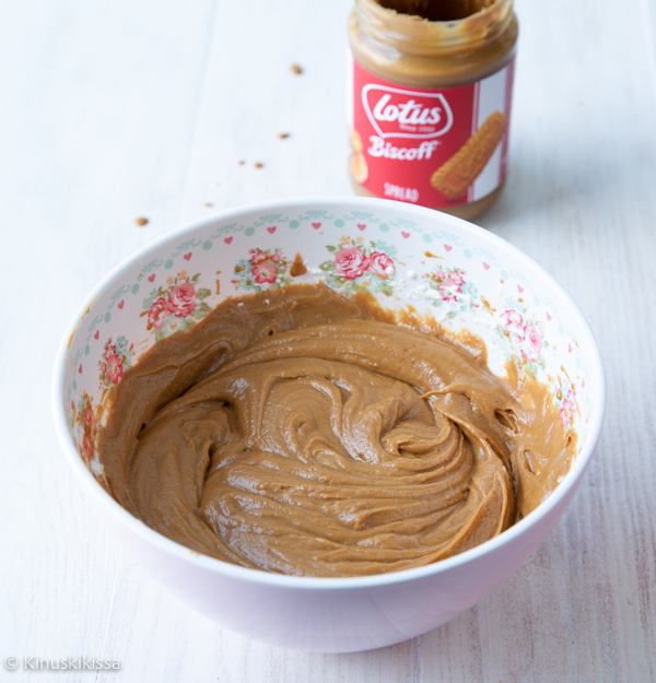 https://media.kinuskikissa.fi/uploads/sini/2022/04/lotus-biscoff-kuorrute.jpg
