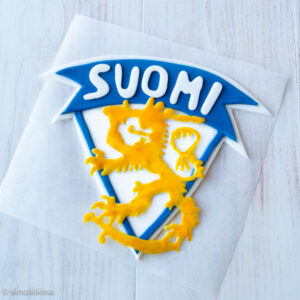 https://media.kinuskikissa.fi/uploads/sini/2022/05/leijona-logo-suomi-300x300.jpg