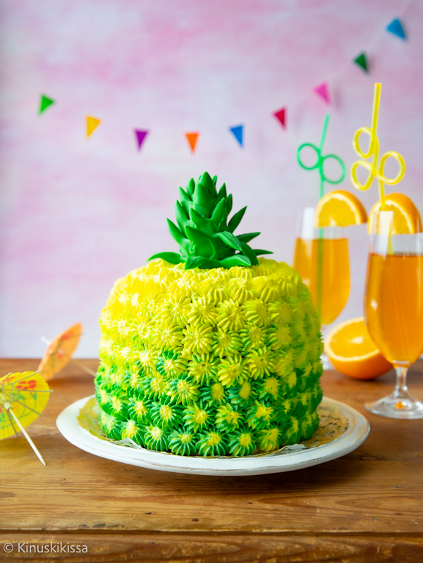 https://media.kinuskikissa.fi/uploads/sini/2023/03/ananas-taytekakku-1.jpg