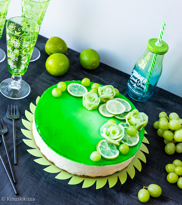 https://media.kinuskikissa.fi/uploads/sini/2023/05/limejuustokakku.jpg