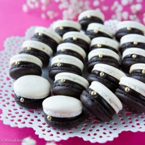 https://media.kinuskikissa.fi/uploads/sini/2023/08/ylioppilas-macarons-resepti-300x300.jpg
