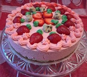 https://media.kinuskikissa.fi/uploads/sini/2024/06/20260803_182828-300x263.jpg