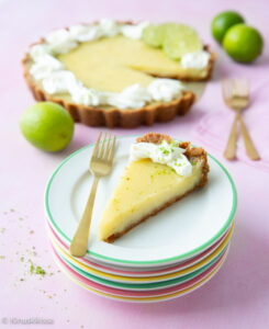 https://media.kinuskikissa.fi/uploads/sini/2025/03/vegaaninen-key-lime-pie-1-245x300.jpg