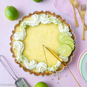 https://media.kinuskikissa.fi/uploads/sini/2025/03/vegaaninen-key-lime-pie-resepti-1-300x300.jpg