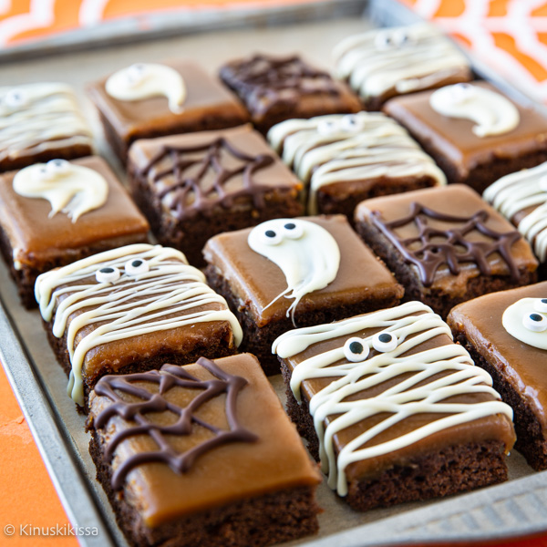 https://media.kinuskikissa.fi/uploads/sini/2025/10/halloweenin-kinuskipalat-resepti-2.jpg
