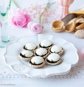 https://media.kinuskikissa.fi/uploads/sini/2026/04/kaurasipsit-valmistujaisiin-3-290x300.jpg