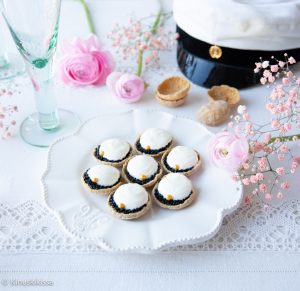 https://media.kinuskikissa.fi/uploads/sini/2026/04/kaurasipsit-valmistujaisiin-4-300x291.jpg