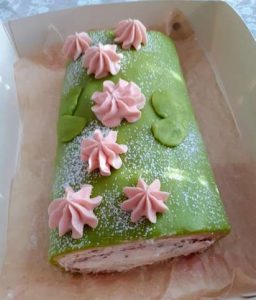https://media.kinuskikissa.fi/uploads/sini/2026/05/Kaaretorttu-256x300.jpg