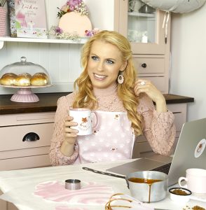 https://media.kinuskikissa.fi/uploads/sini/2026/05/kinuskikissa-2023-294x300.jpg