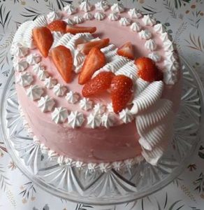 https://media.kinuskikissa.fi/uploads/sini/2026/06/20260618_123740-292x300.jpg