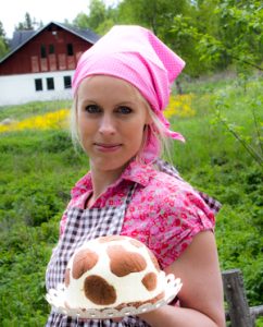 https://media.kinuskikissa.fi/uploads/sini/2026/06/kesa-profiili-242x300.jpg