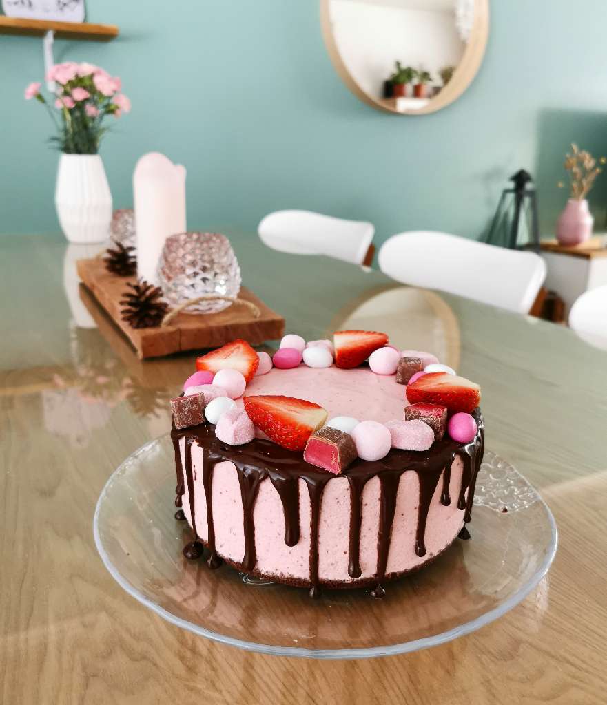 https://media.kinuskikissa.fi/uploads/sini/IMG_20210226_191922_940.jpg