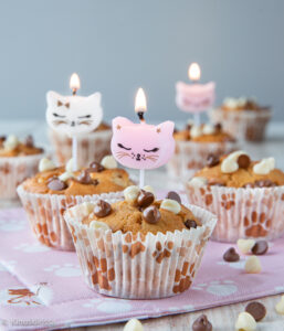 https://media.kinuskikissa.fi/uploads/sini/chocolate-chip-cupcakes-4-257x300.jpg