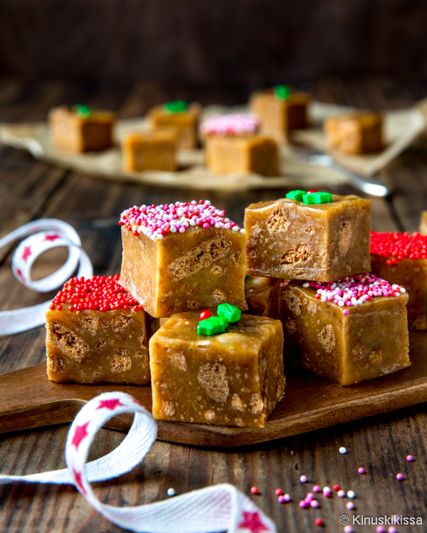 https://media.kinuskikissa.fi/uploads/sini/cookie-butter-fudge-1.jpg