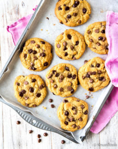 https://media.kinuskikissa.fi/uploads/sini/gluteeniton-chocolate-chip-cookie-237x300.jpg