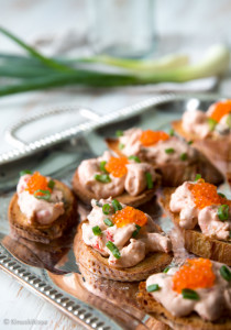 https://media.kinuskikissa.fi/uploads/sini/katkarapu-crostinit-210x300.jpg