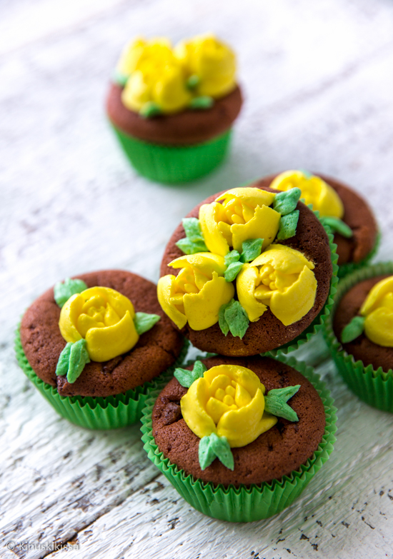 https://media.kinuskikissa.fi/uploads/sini/tulppaanimuffinssit.jpg