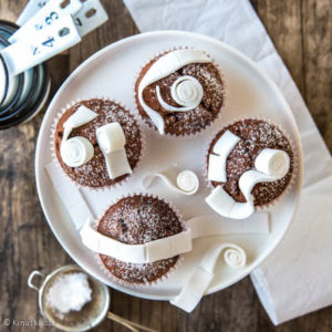 https://media.kinuskikissa.fi/uploads/sini/vessapaperirulla-muffinssit-resepti-1-300x300.jpg